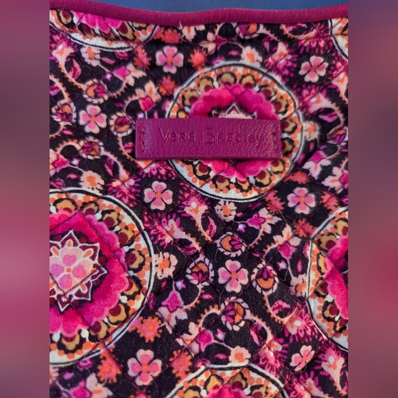 Vera Bradley Raspberry Medallion Glenna Hobo Cotton Satchel Shoulder Bag - Picture 4 of 15